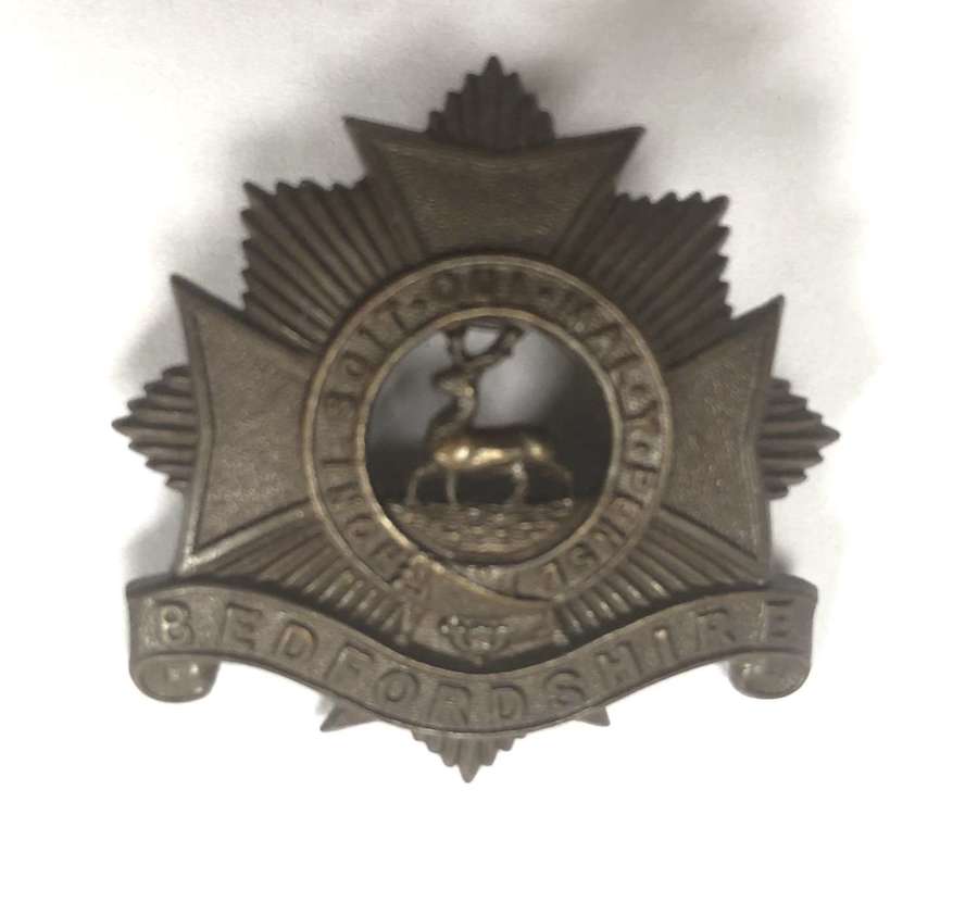 Bedfordshire Regiment OSD cap badge circa 1902-19