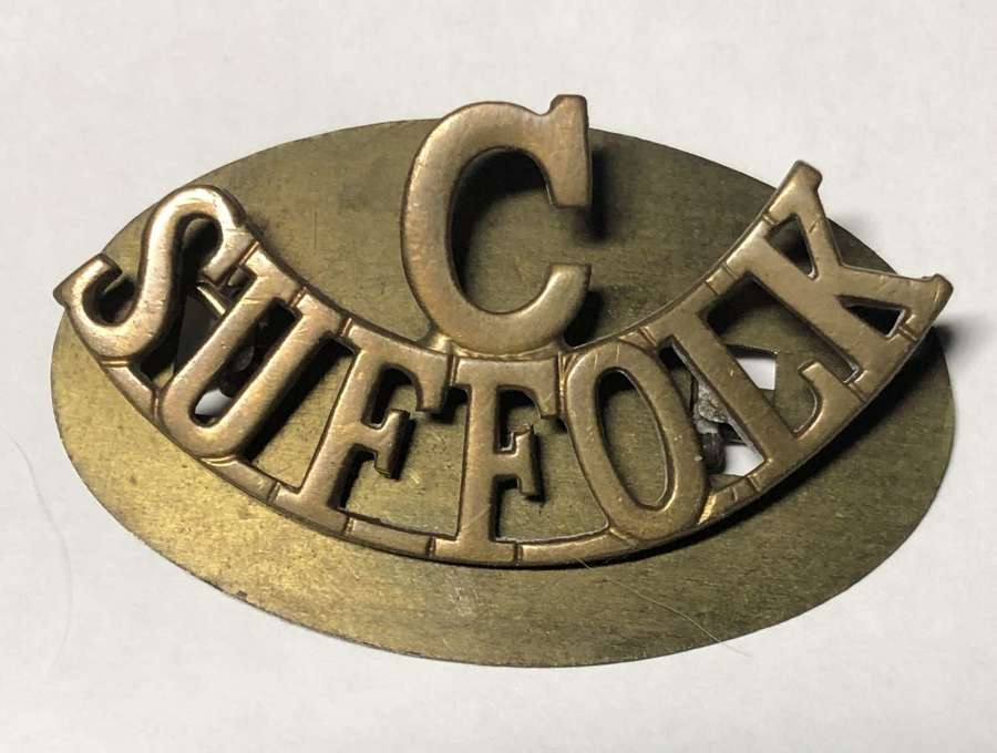 C / SUFFOLK Cadet shoulder title.
