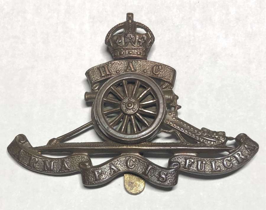 Honourable Artillery Company Artillery pre 1952 bronze cap badge