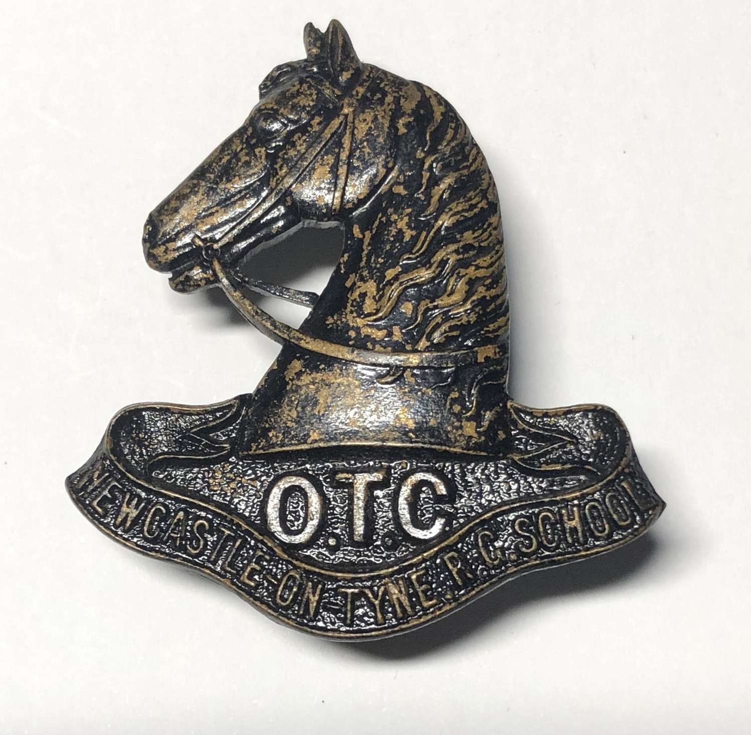 Newcastle-on-Tyne Royal Grammar School OTC cap badge