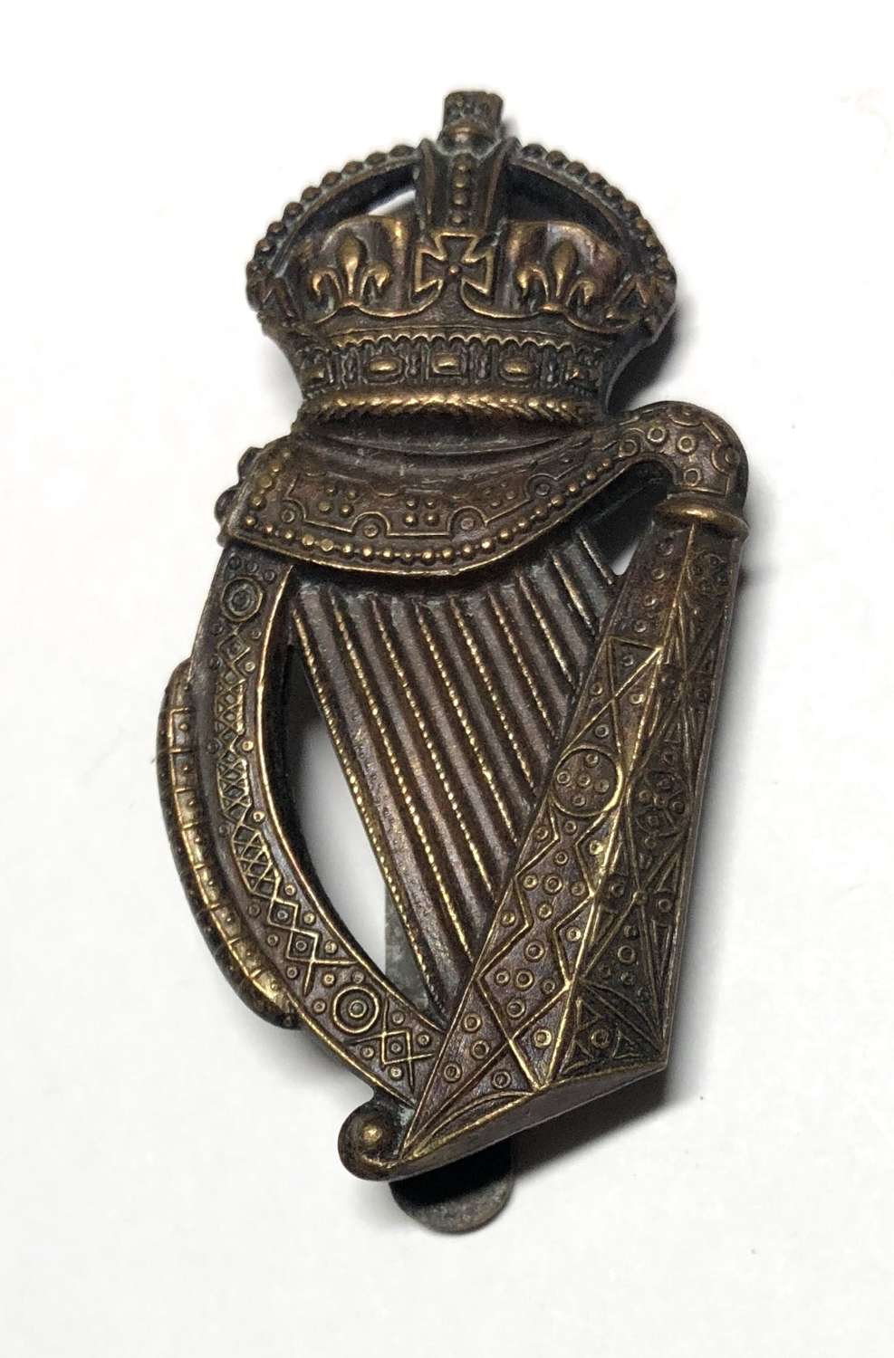 London Irish post 1908 cap badge
