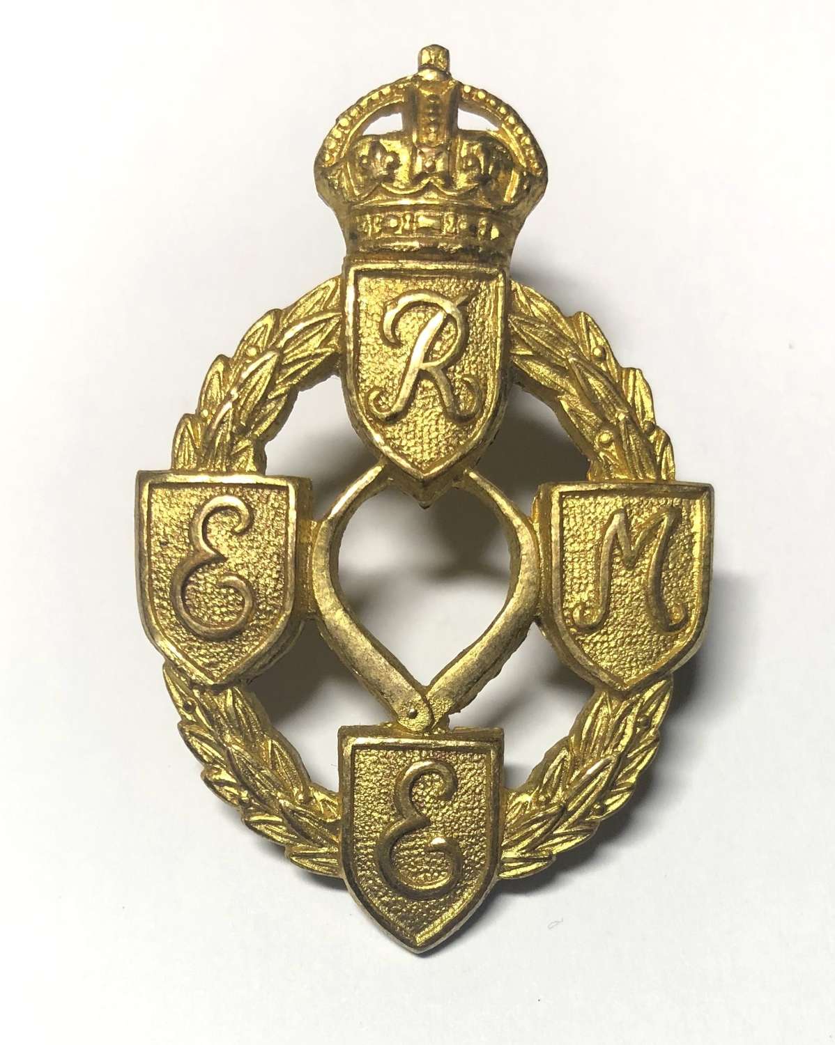 REME WW2 gilt Officer cap badge by Ludlow, London