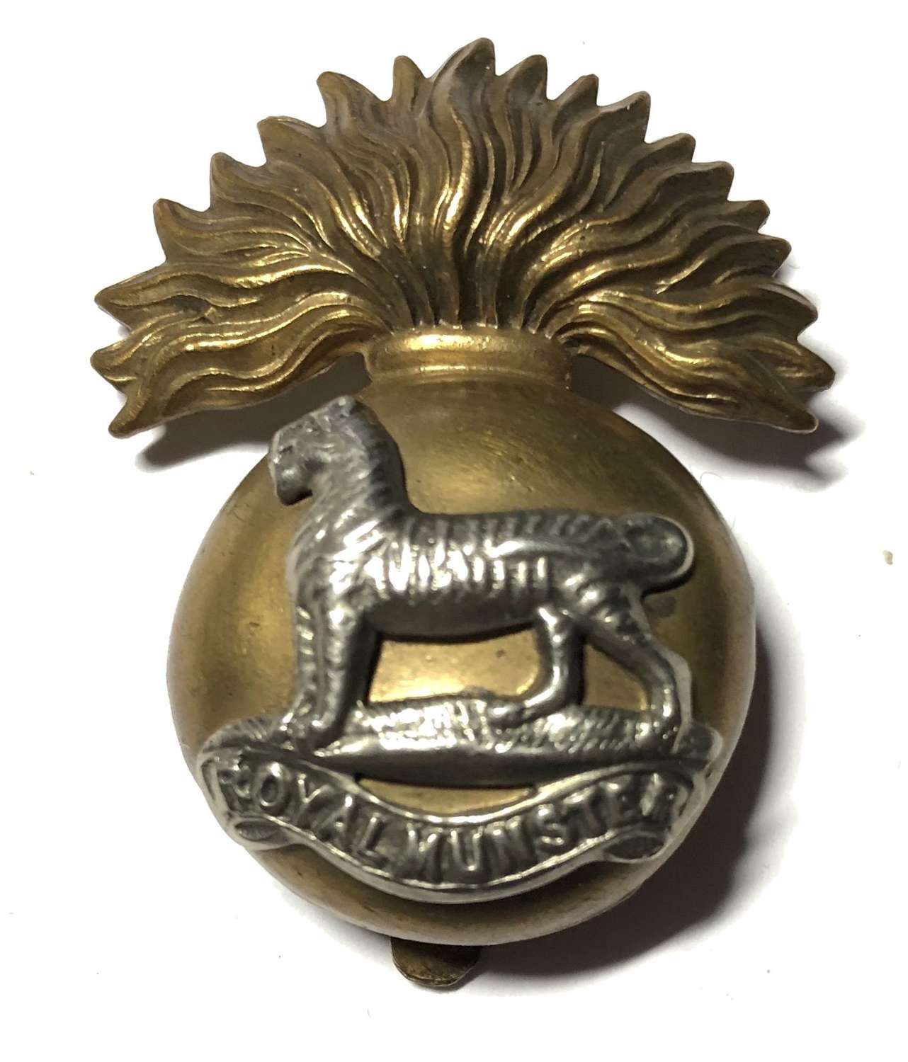 Irish. Royal Munster Fusiliers pre 1922 cap badge