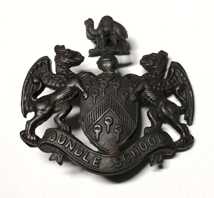 Oundle School OTC Peterborough, Northamptonshire post 1908 cap badge
