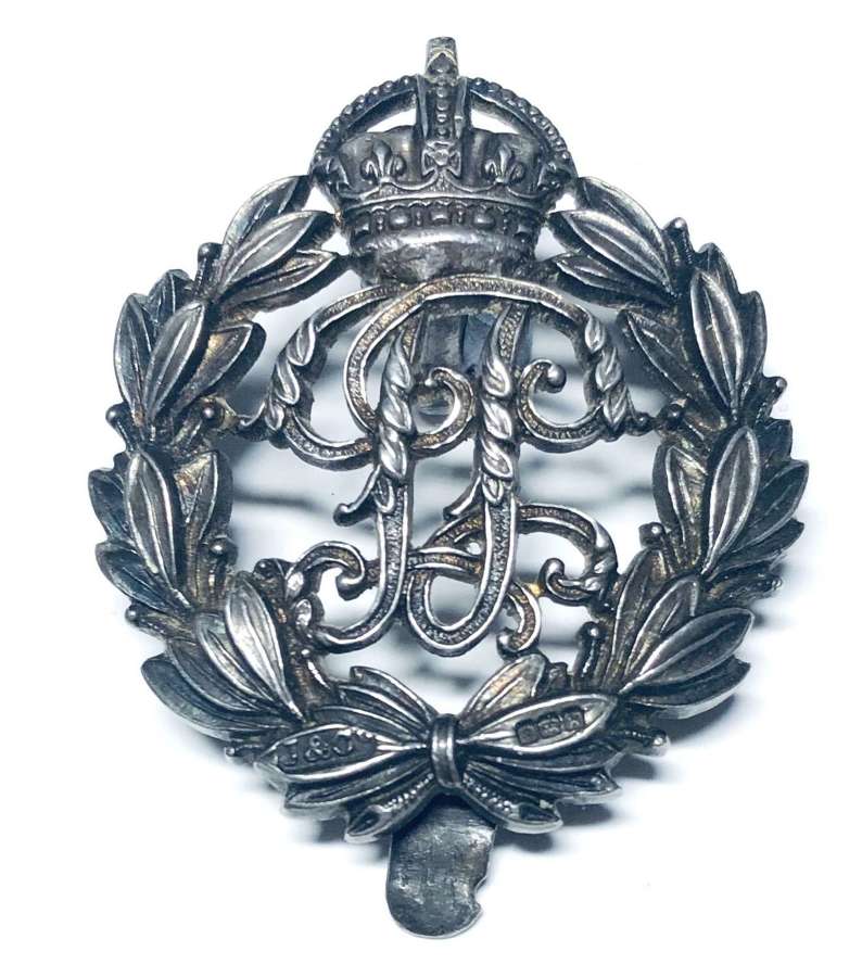 Indian Police Officer’s 1909 hallmarked silver cap badge by J & Co