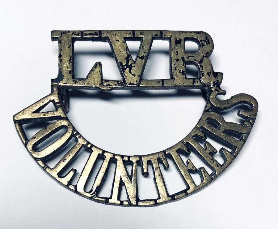 LVR / VOLUNTEERS WWI VTC London Volunteer Regiment shoulder title