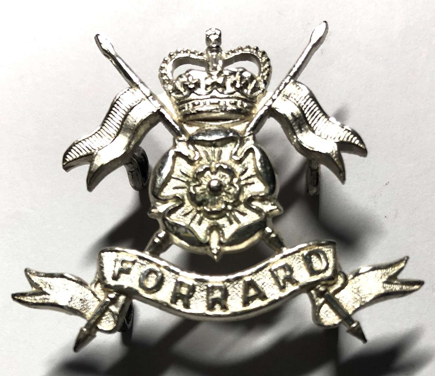Queen’s Own Yorkshire Yeomanry Officer’s post 1956 cap badge