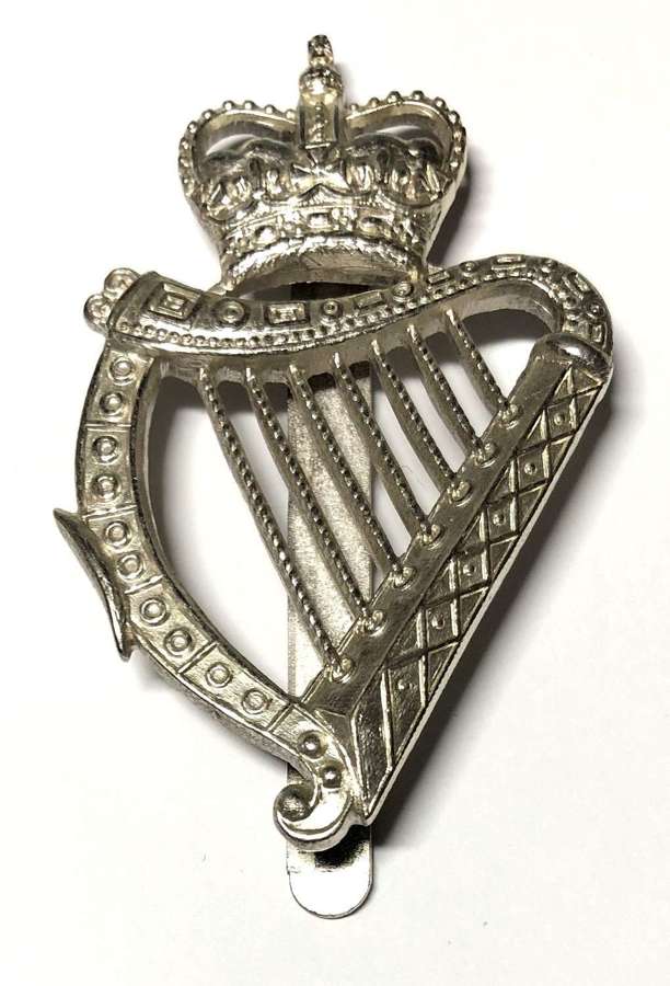 London Irish Rifles Officer post 1953 caubeen badge by Gaunt London