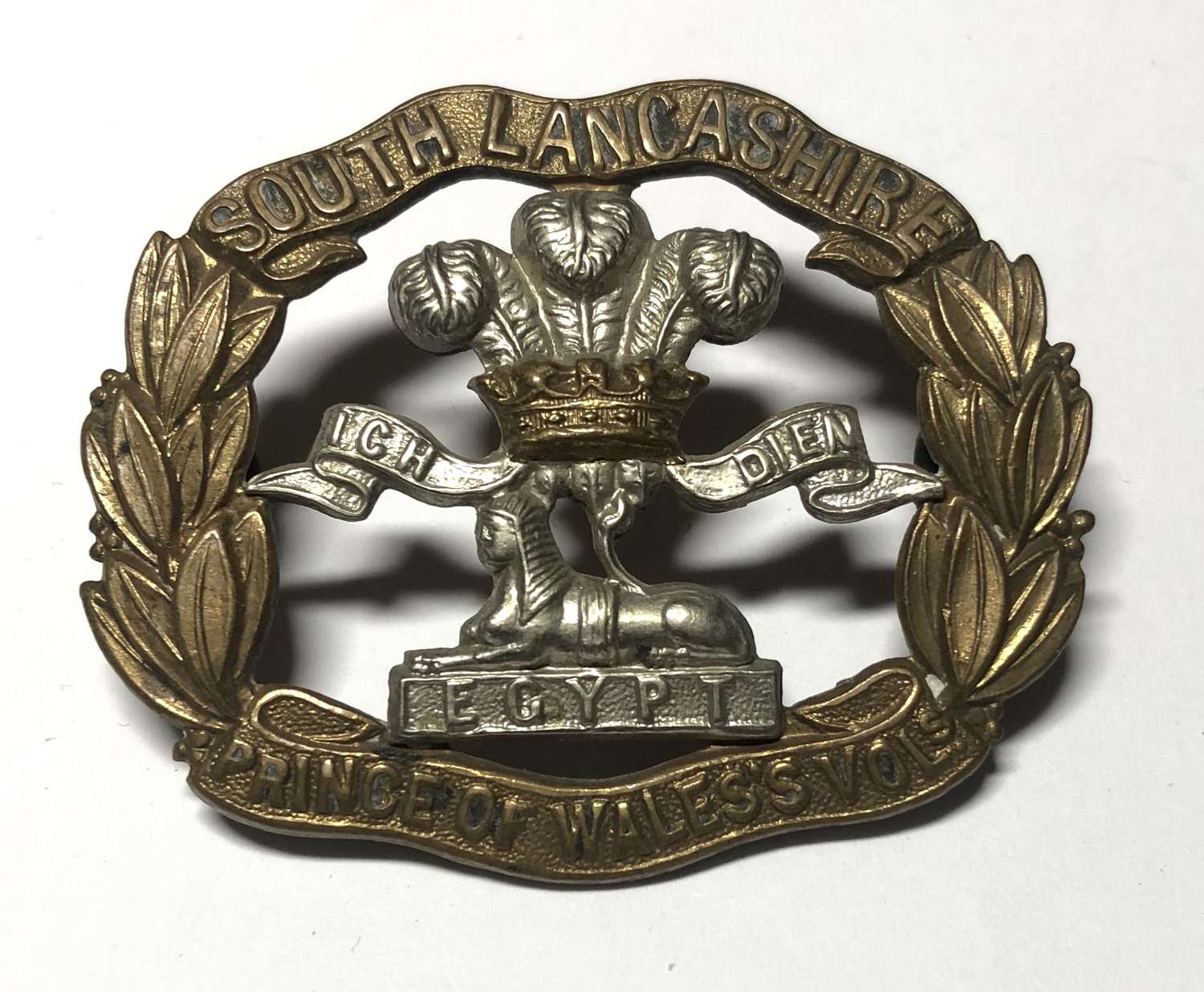 PWV South Lancashre Regiment Victorian  / Edwardian cap badge