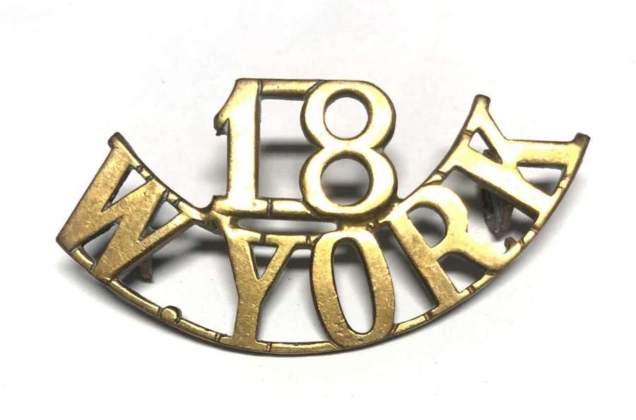 18 / W.YORK “Bradford Pals” WW1 brass shoulder title