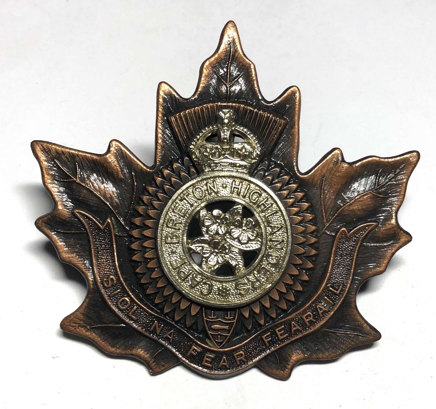 Canadian Cape Breton Highlanders head-dress badge by Scully