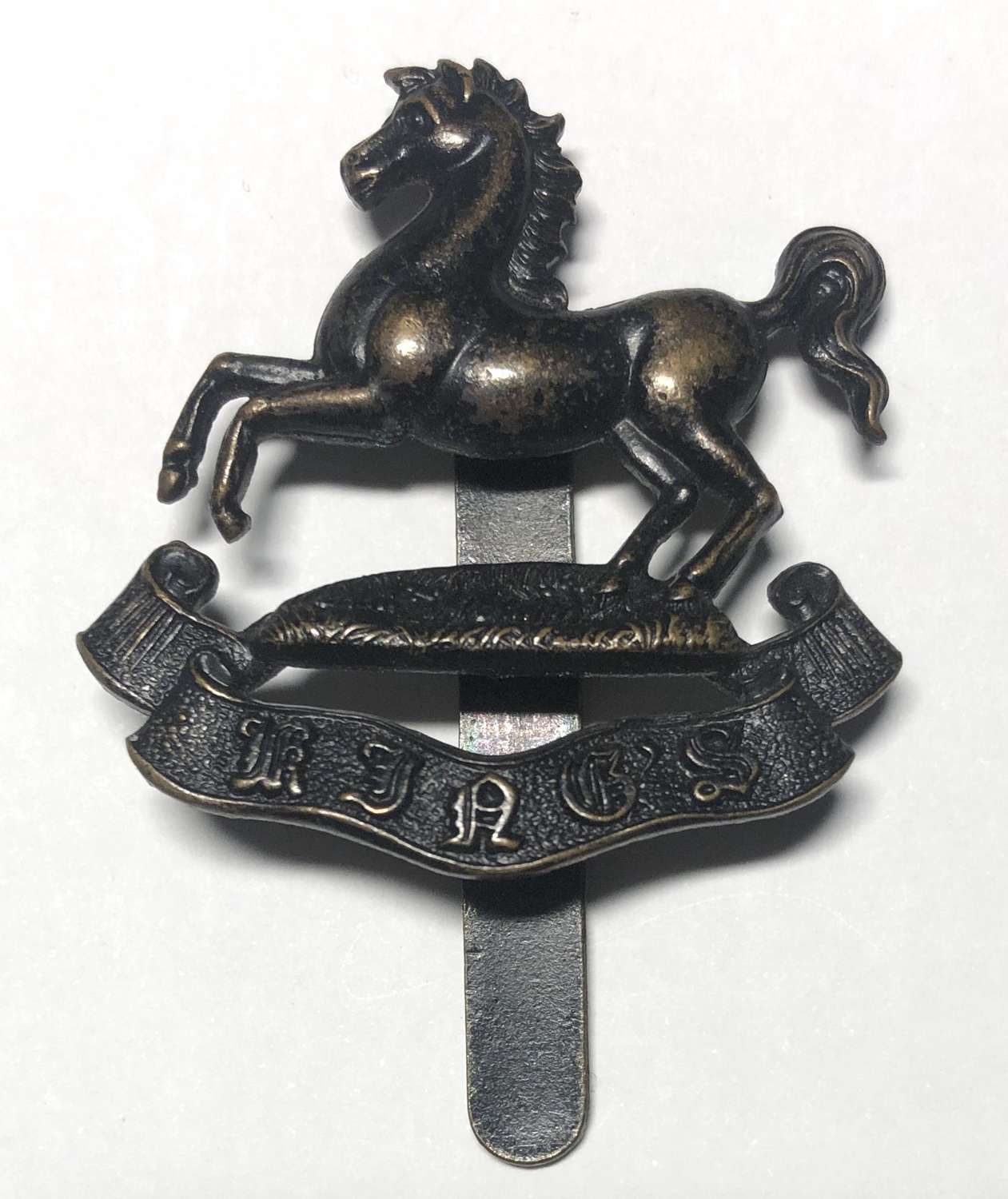 5th Bn King's Liverpool hybrid cap badge c1926 by JR Gaunt London