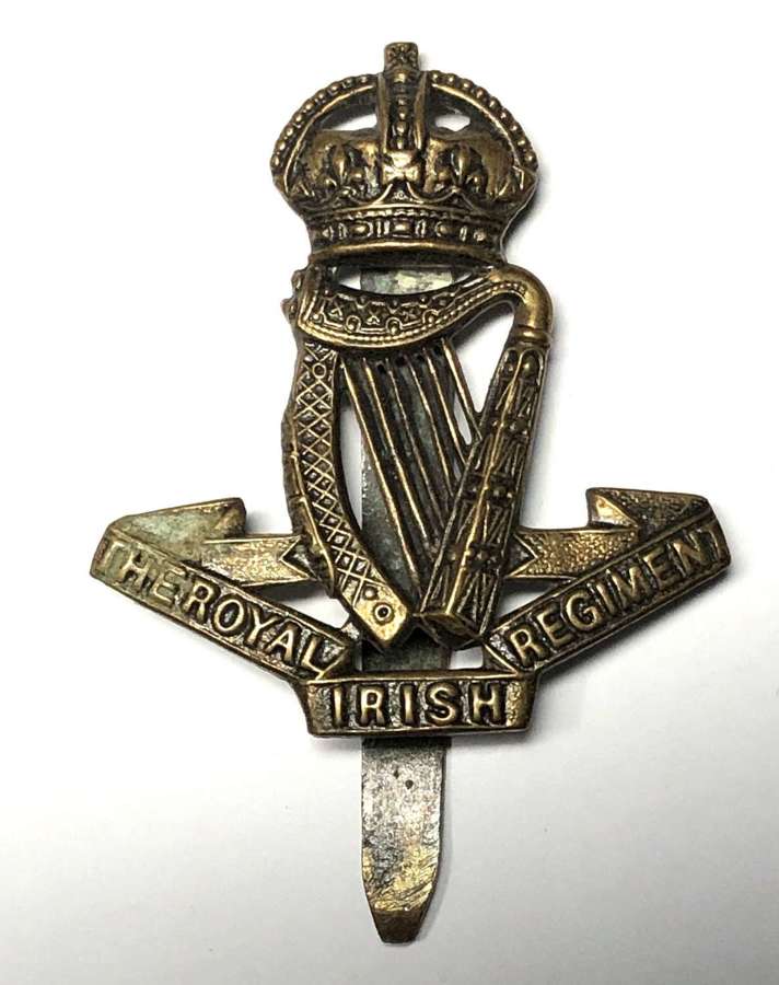 Royal Irish Regiment cap badge circa 1901-22