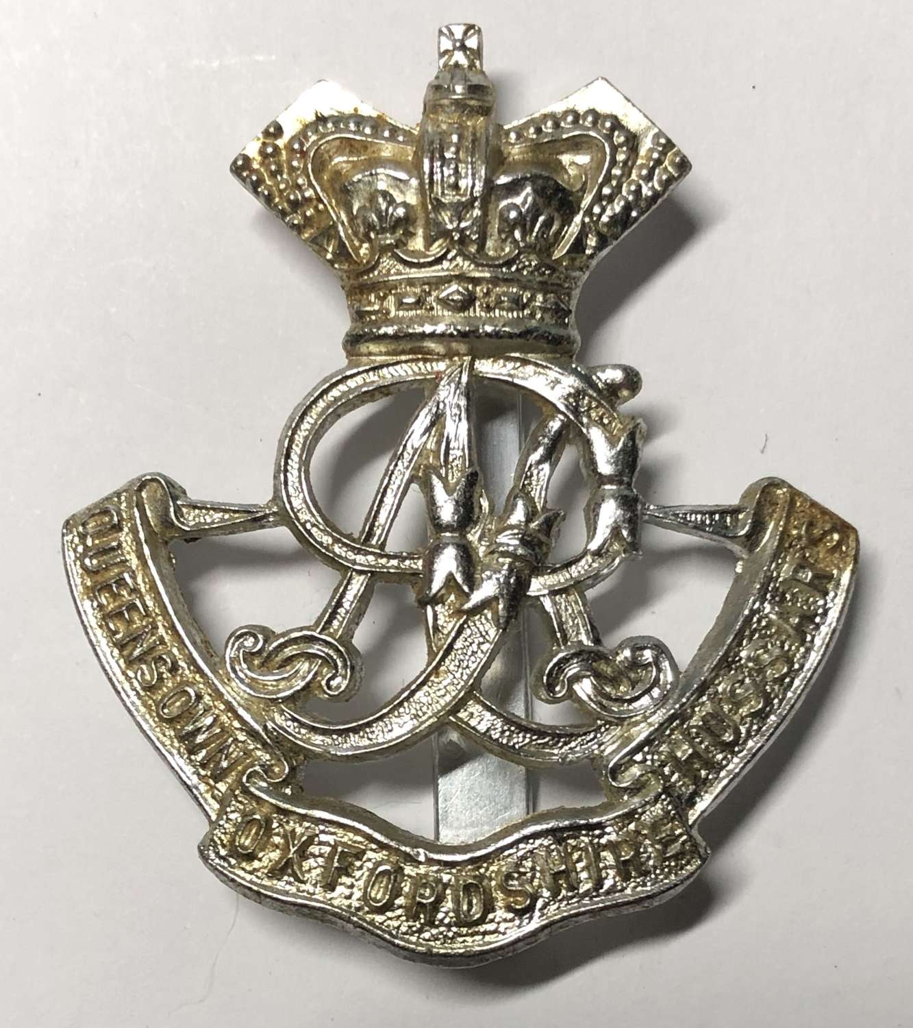 Queen's Own Oxfordshire Hussars anodised cap badge by Firmin, London