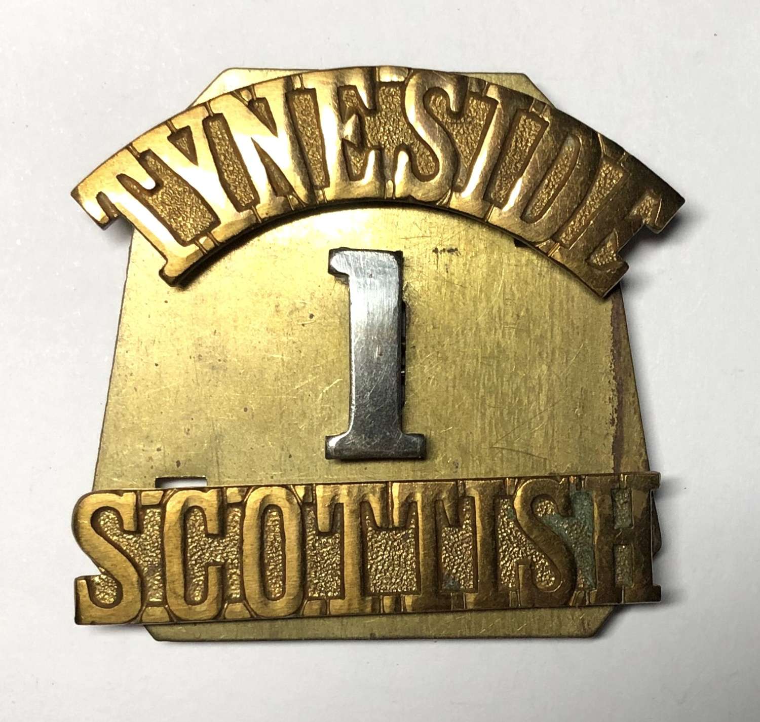 TYNESIDE / 1 / SCOTTISH  WW1 Kitchener Army Pals shoulder title badge