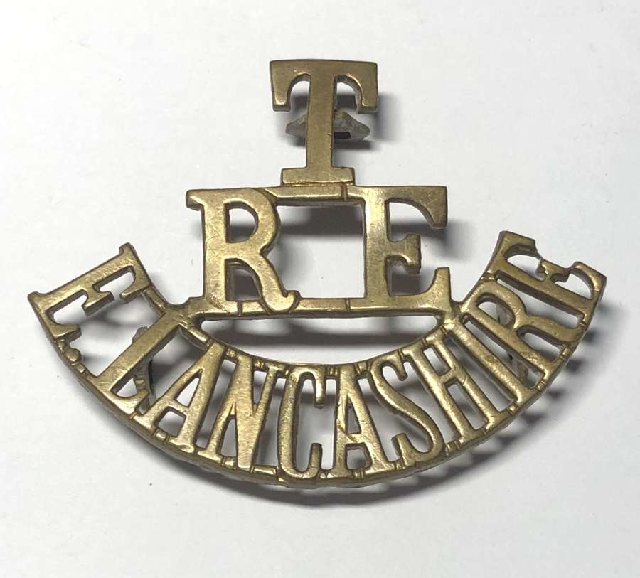 T / RE / W. LANCASHIRE Royal Engineers shoulder title c1908-21