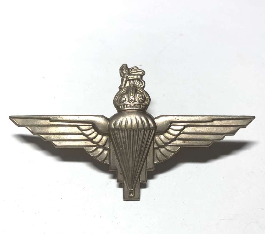 Parachute Regiment WW2 beret badge