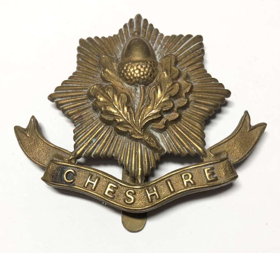 Cheshire Regiment WW1 1916 brass economy cap badge