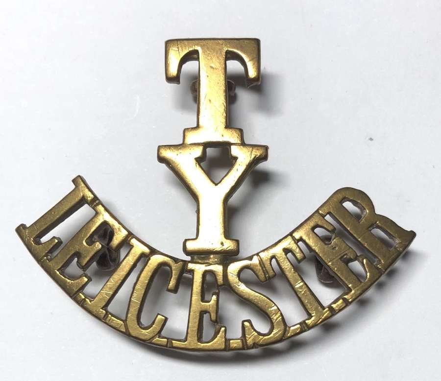 T / Y / LEICESTER Leicestershire Yeomanry shoulder title c1908-20