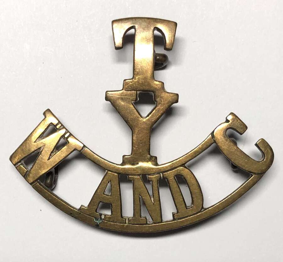T / Y / W AND C WW1 Westmorland & Cumberland Yeomanry shoulder title