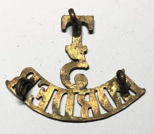 T / 5/ BORDER (Cumberland Bn) shoulder title c.1908-21