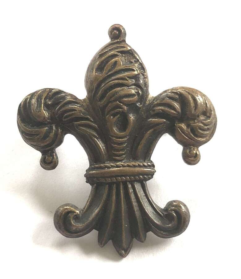 7th (Ardwick) Bn. Manchester Regiment bronze cap badge c. 1908-15