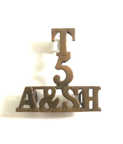 T / 5 / A & SH Scottish Argyll & Sutherland Highlanders brass shoulder title c. 1908-21