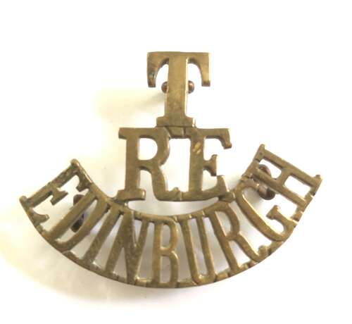 T / RE / EDINBURGH WW1 Scottish brass shoulder title