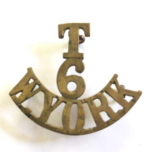 T / 6 / W. YORK (Bradford) WW1 brass shoulder title